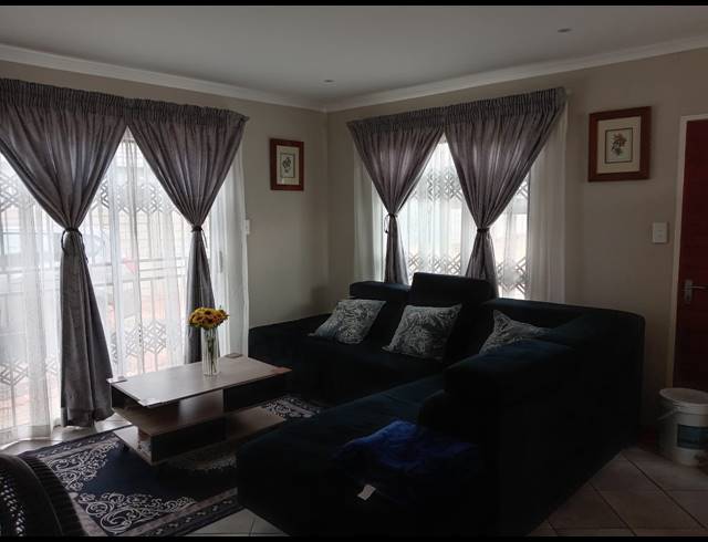 2 BEDROOM FREEHOLD FOR SALE IN DALVIEW